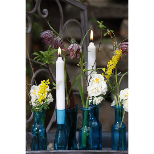 Kerzen rund ums Haus schön in Szene gesetzt 