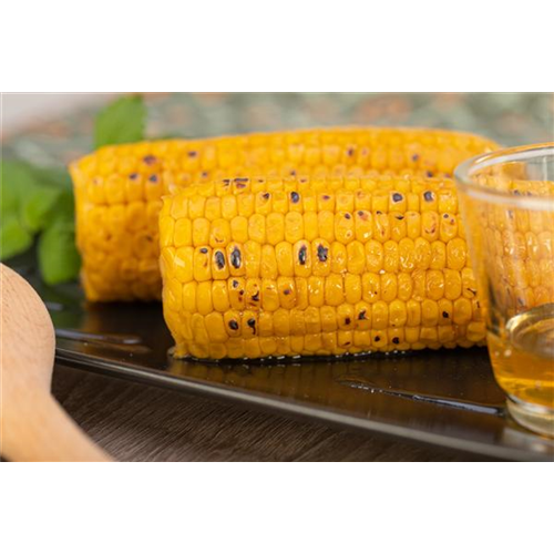 Rezept August 2025: Goldgelber Maiskolben mit Honigglasur